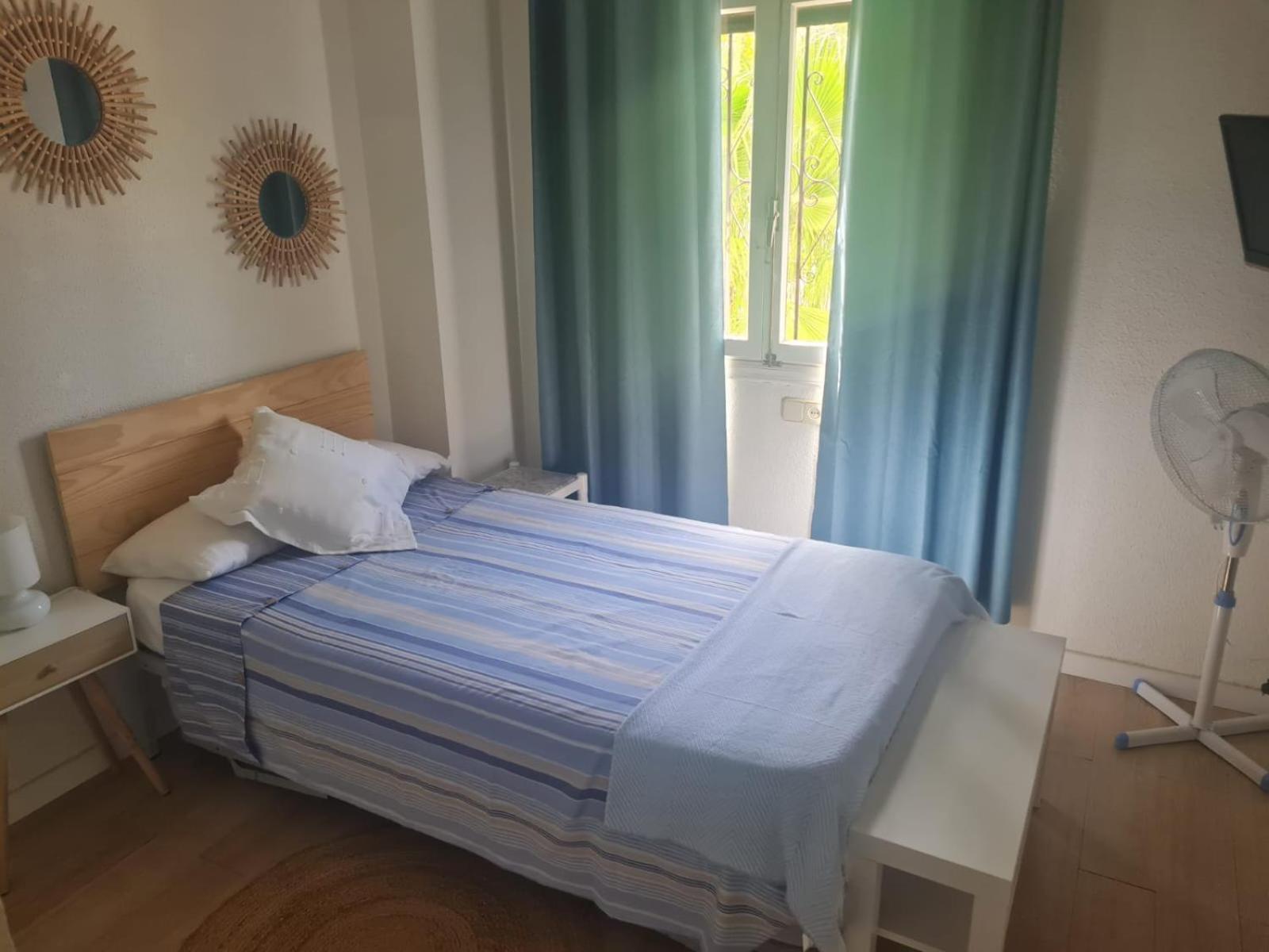 Nice And Cozy Flat With Pool Next To The Beach 阿尔比尔 外观 照片